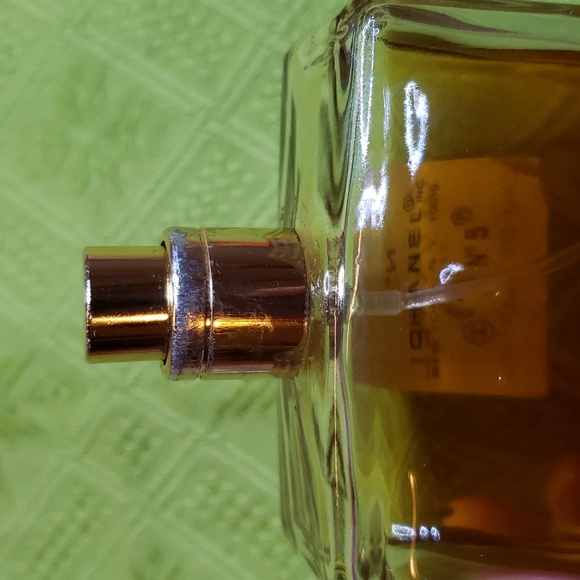 Vintage Bottle of Chanel - Picture 5 of 8